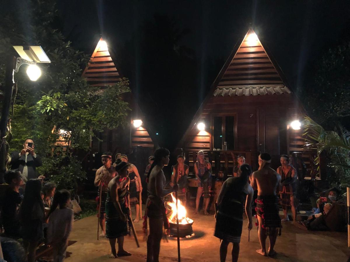 Mondulkiri Pizza Bungalows Senmonorom Buitenkant foto